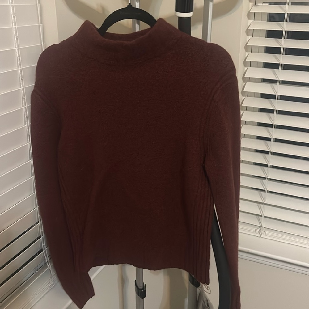 Point Sur maroon turtleneck sweater, size medium